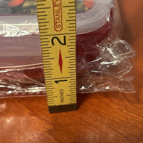 New Gourmet Burgundy Silicone Collapsible Lunch Box/‎ Storage Container 7 By 4” - Picture 6 of 6